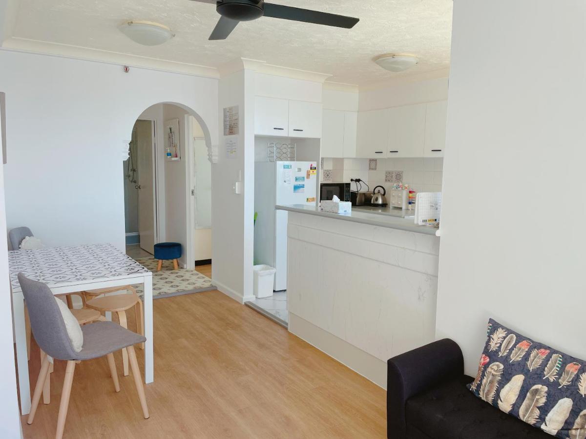 1 Bedroom And 1 Living Room Family Suite Gold Coast Exterior foto