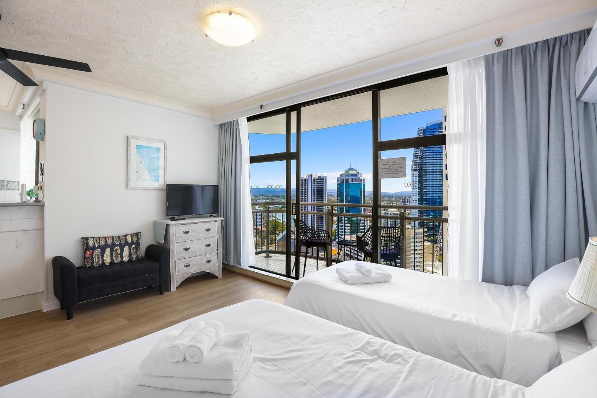 1 Bedroom And 1 Living Room Family Suite Gold Coast Exterior foto